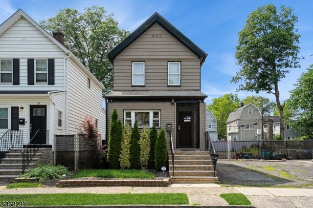 21 Crawford St, East Orange City, NJ 07018