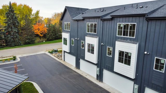 2515 Jansen Avenue, White Bear Lake, MN 55110