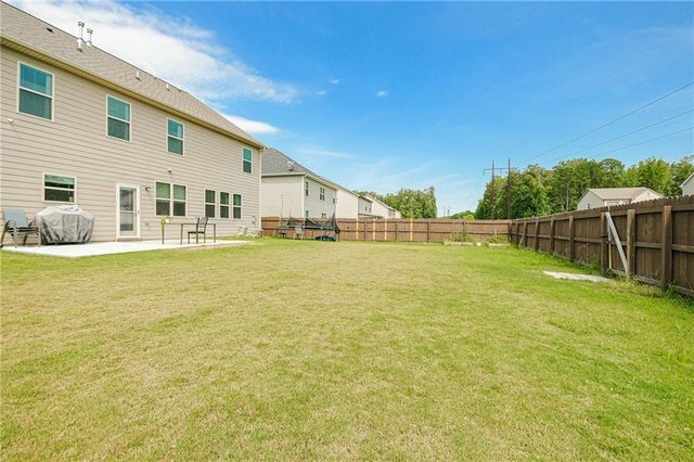 469 Azalea Bloom Drive, Loganville, GA 30052