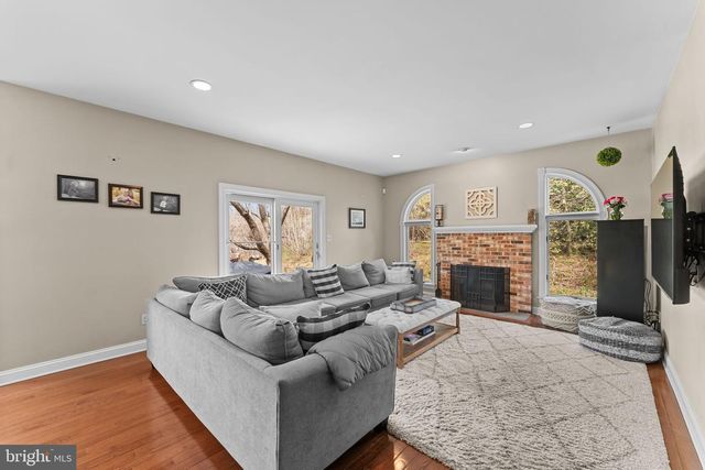 880 TROXEL RD, Lansdale, PA 19446