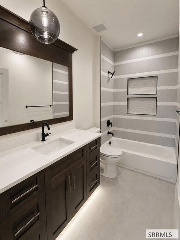 5439 Rip Tideroad, Idaho Falls, ID 83404