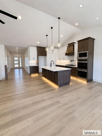 5439 Rip Tideroad, Idaho Falls, ID 83404