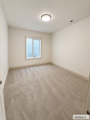 5439 Rip Tideroad, Idaho Falls, ID 83404