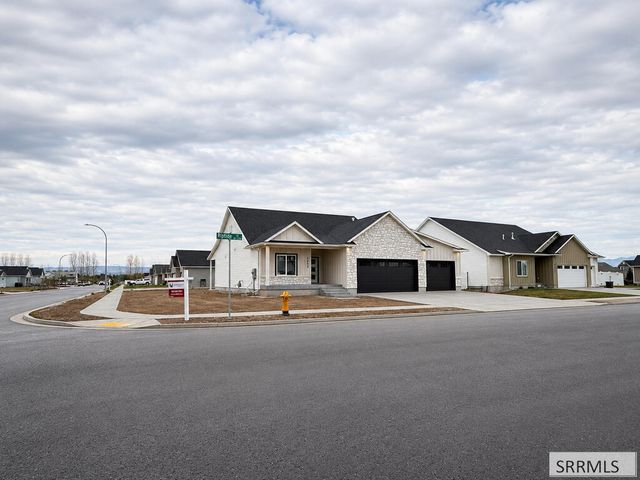 5439 Rip Tideroad, Idaho Falls, ID 83404