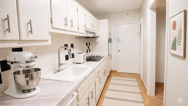 100 Lincoln Road 631, Miami Beach, FL 33139