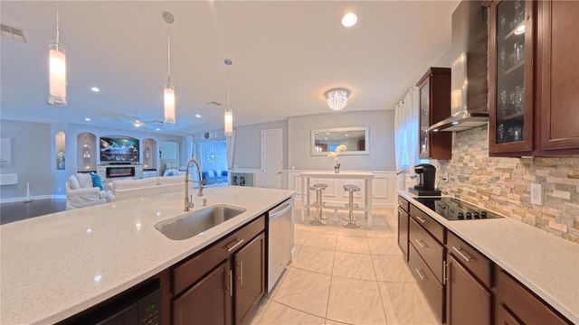 703 CALABRIA WAY, Howey In The Hills, FL 34737