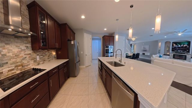 703 CALABRIA WAY, Howey In The Hills, FL 34737