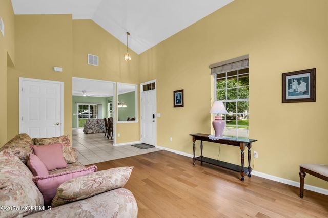 65 Hatteras Way, Barnegat, NJ 08005