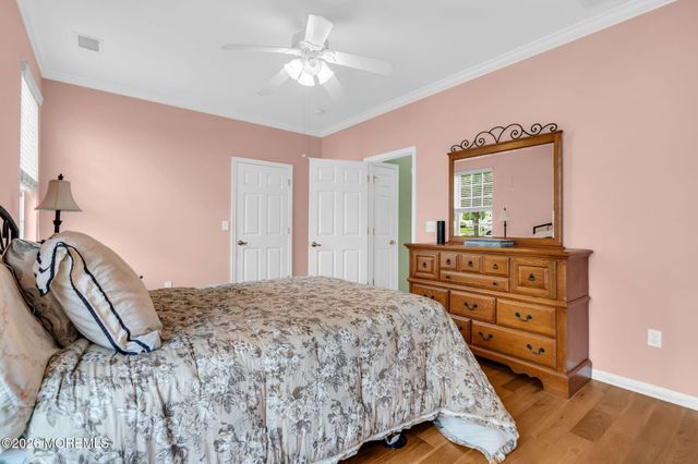 65 Hatteras Way, Barnegat, NJ 08005