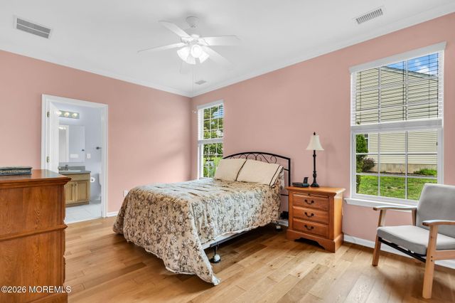 65 Hatteras Way, Barnegat, NJ 08005