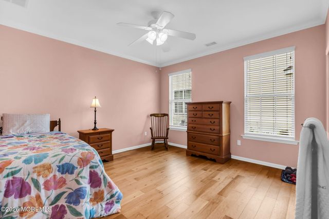 65 Hatteras Way, Barnegat, NJ 08005