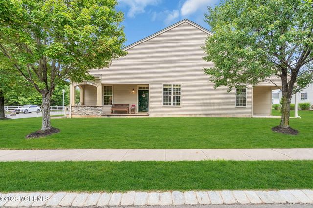 65 Hatteras Way, Barnegat, NJ 08005