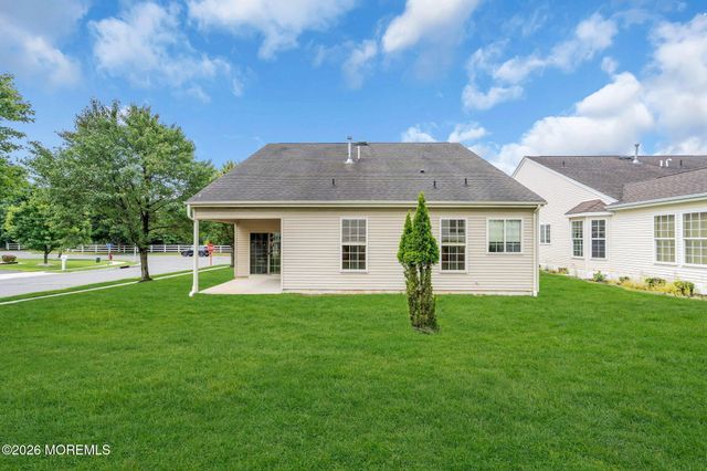 65 Hatteras Way, Barnegat, NJ 08005