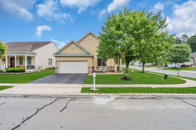 65 Hatteras Way, Barnegat, NJ 08005