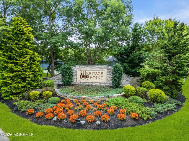 65 Hatteras Way, Barnegat, NJ 08005