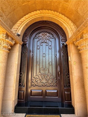 1800 Amarone Way, Henderson, NV 89012