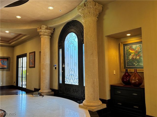 1800 Amarone Way, Henderson, NV 89012