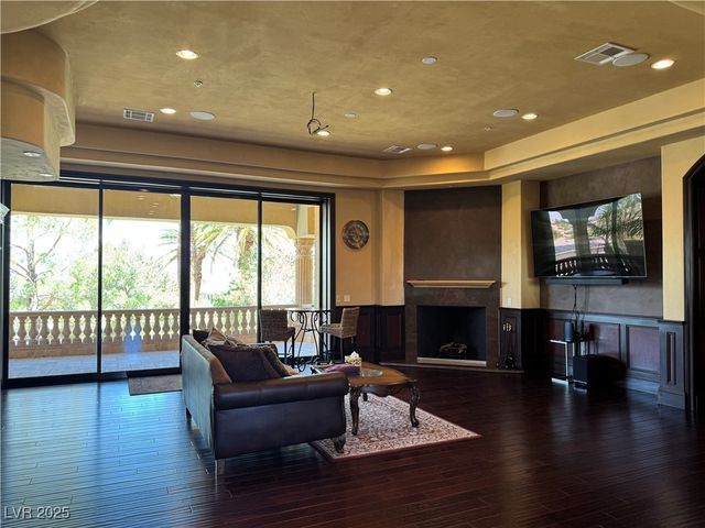 1800 Amarone Way, Henderson, NV 89012