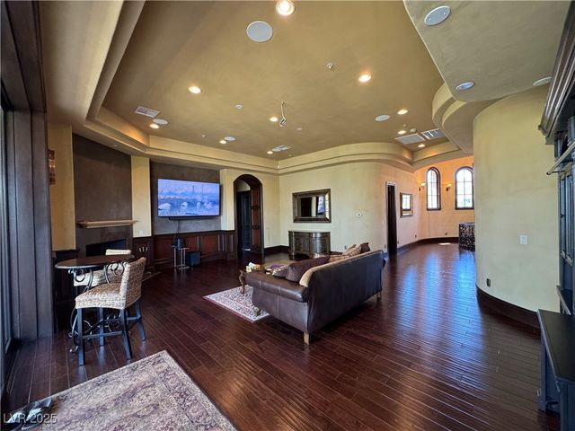 1800 Amarone Way, Henderson, NV 89012