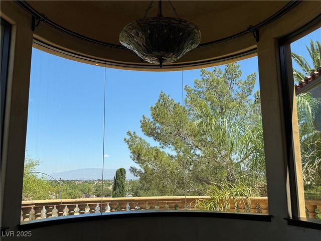 1800 Amarone Way, Henderson, NV 89012