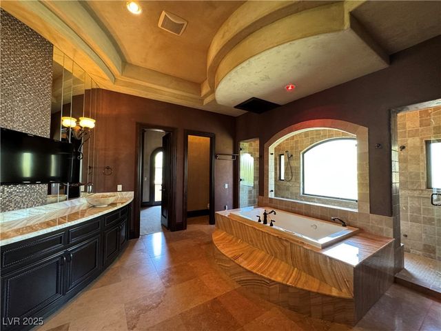 1800 Amarone Way, Henderson, NV 89012