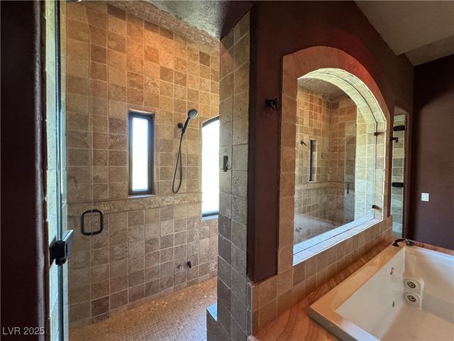 1800 Amarone Way, Henderson, NV 89012