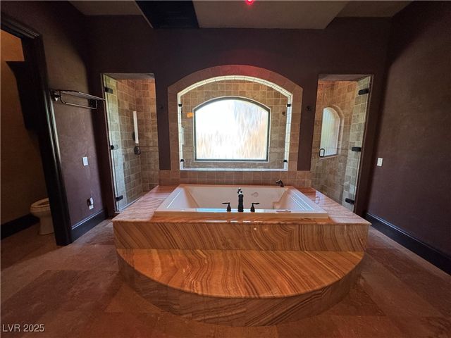 1800 Amarone Way, Henderson, NV 89012