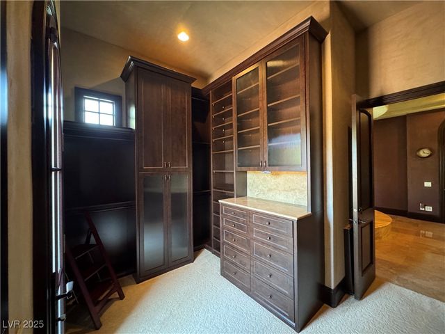 1800 Amarone Way, Henderson, NV 89012