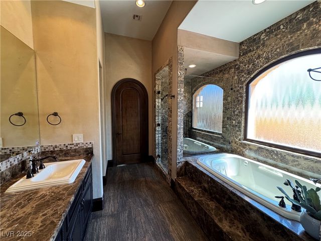 1800 Amarone Way, Henderson, NV 89012