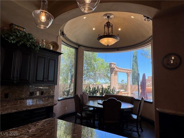 1800 Amarone Way, Henderson, NV 89012