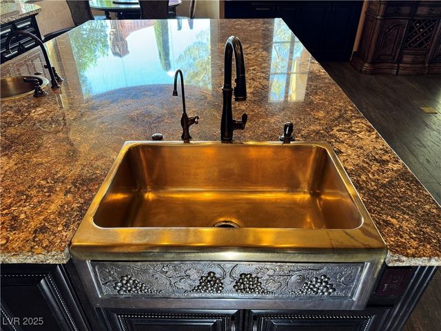 1800 Amarone Way, Henderson, NV 89012