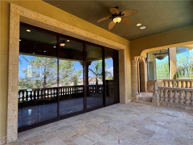 1800 Amarone Way, Henderson, NV 89012