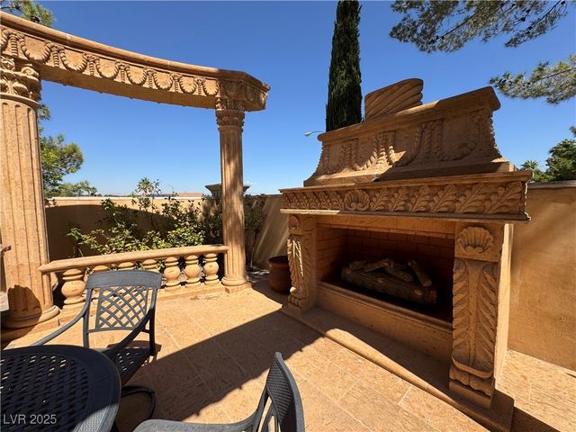 1800 Amarone Way, Henderson, NV 89012