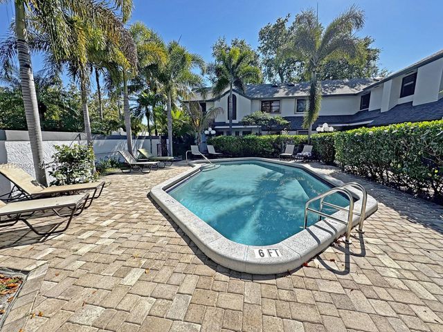 700 SE 14th St G, Fort Lauderdale, FL 33316