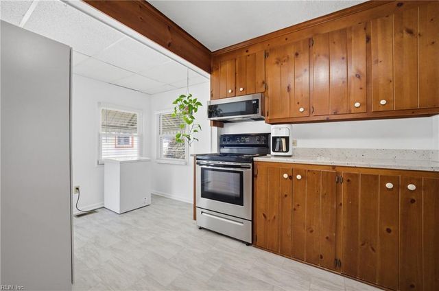 118 Primrose AVE, Hampton, VA 23663