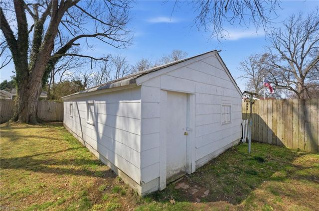 118 Primrose AVE, Hampton, VA 23663