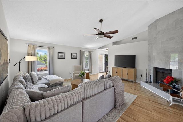 5194 Whitehurst Lane, Crestview, FL 32536