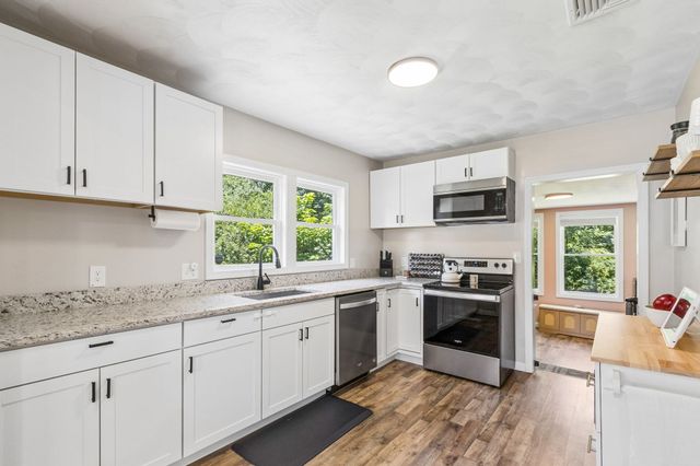 728 Pleasant St, Attleboro, MA 02703
