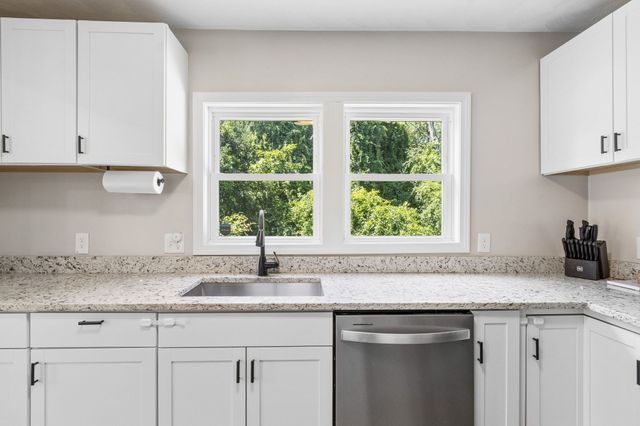 728 Pleasant St, Attleboro, MA 02703