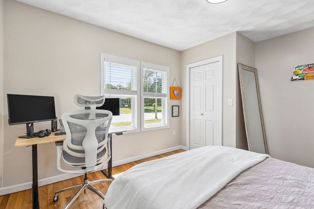 728 Pleasant St, Attleboro, MA 02703