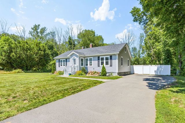 728 Pleasant St, Attleboro, MA 02703