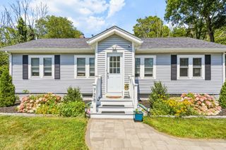728 Pleasant St, Attleboro, MA 02703