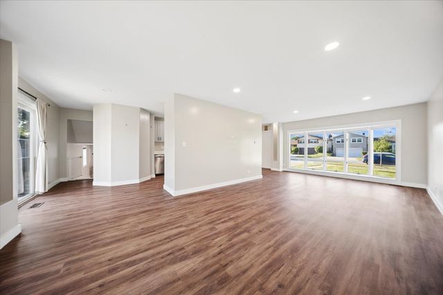 703 Westmere Road, Des Plaines, IL 60016
