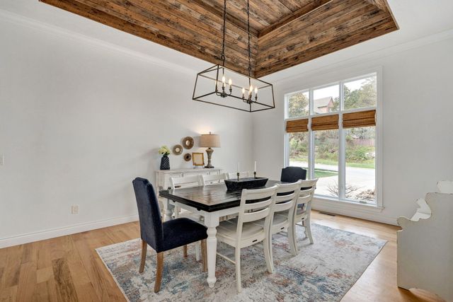 6017 S Brightwater Trail, Springfield, MO 65810