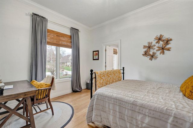 6017 S Brightwater Trail, Springfield, MO 65810