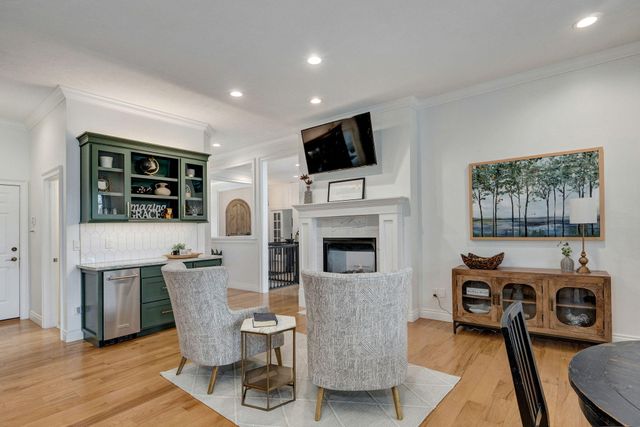 6017 S Brightwater Trail, Springfield, MO 65810