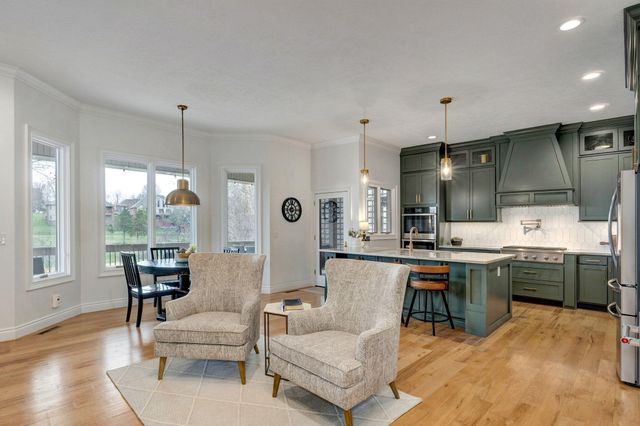 6017 S Brightwater Trail, Springfield, MO 65810