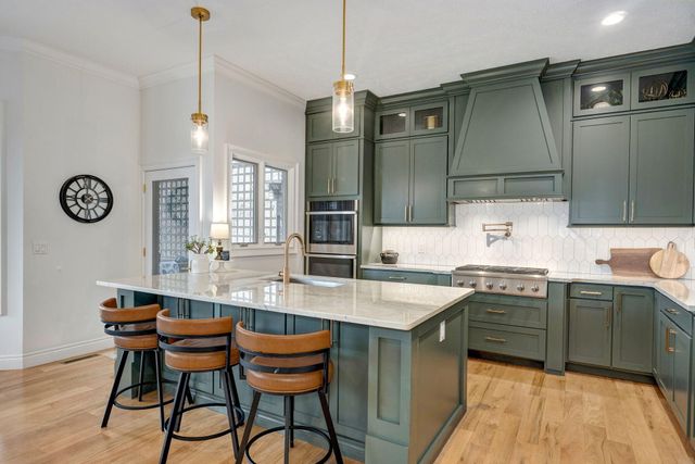 6017 S Brightwater Trail, Springfield, MO 65810