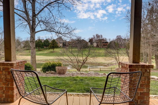 6017 S Brightwater Trail, Springfield, MO 65810