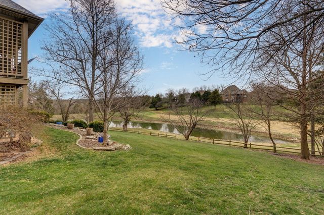 6017 S Brightwater Trail, Springfield, MO 65810